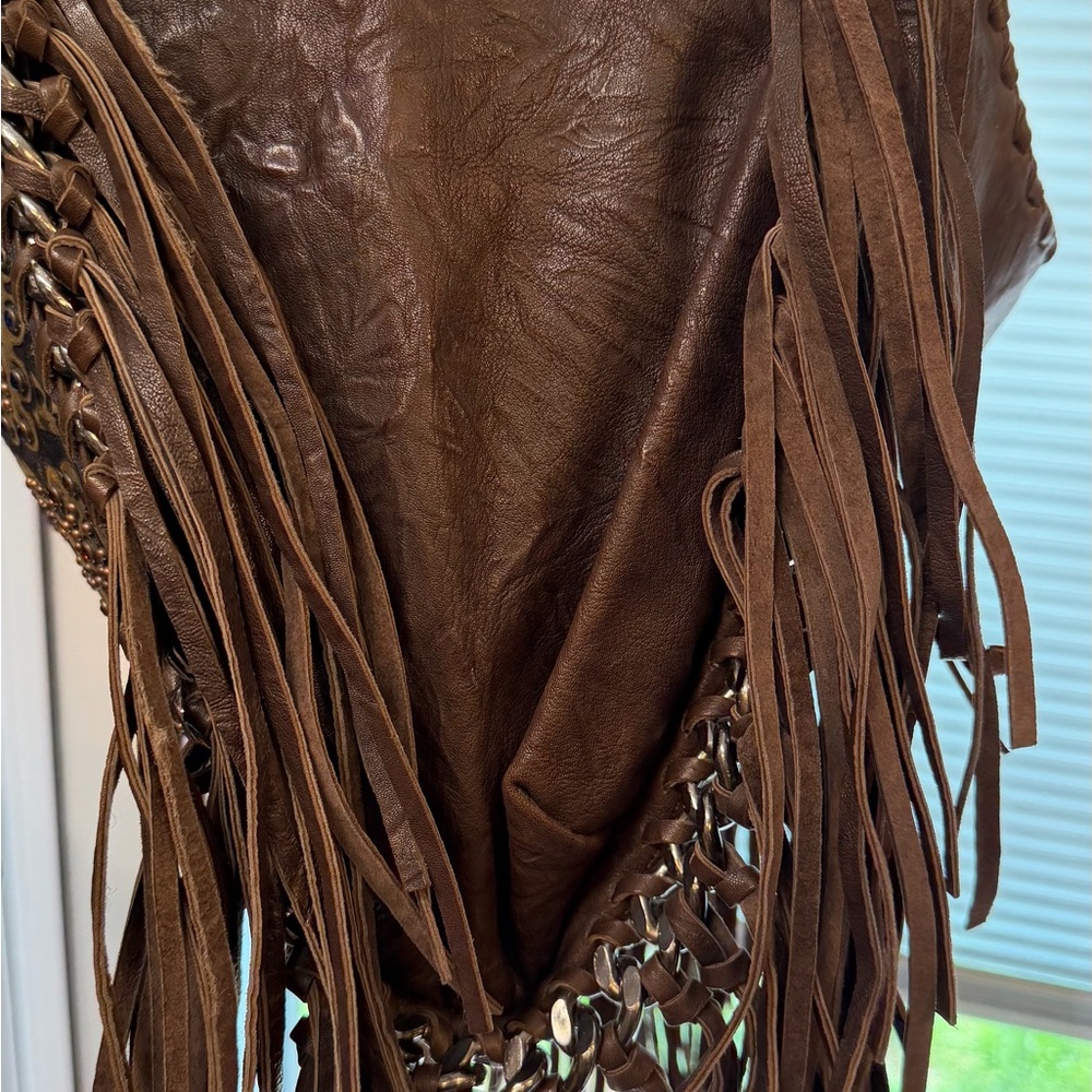 Kippy’s authentic - Fringe Embossed Fleur de lis  leather Shoulder Bag - Picture 6 of 9